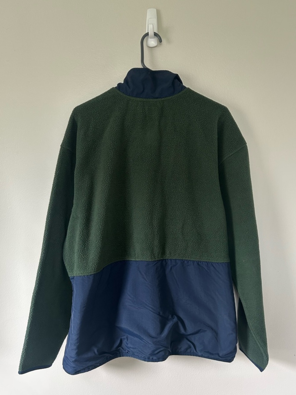 Levi's Vintage Fleece Pull-Over (XL) - Picture 2 of 7